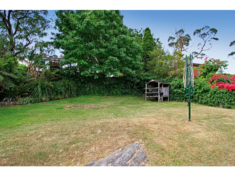 9 Gore Avenue, Kirrawee NSW 2232