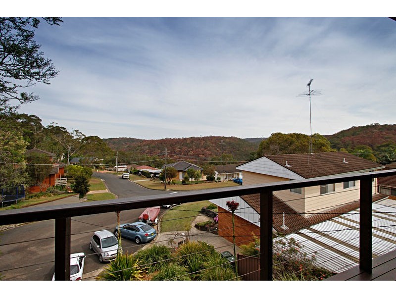 9 Gore Avenue, Kirrawee NSW 2232