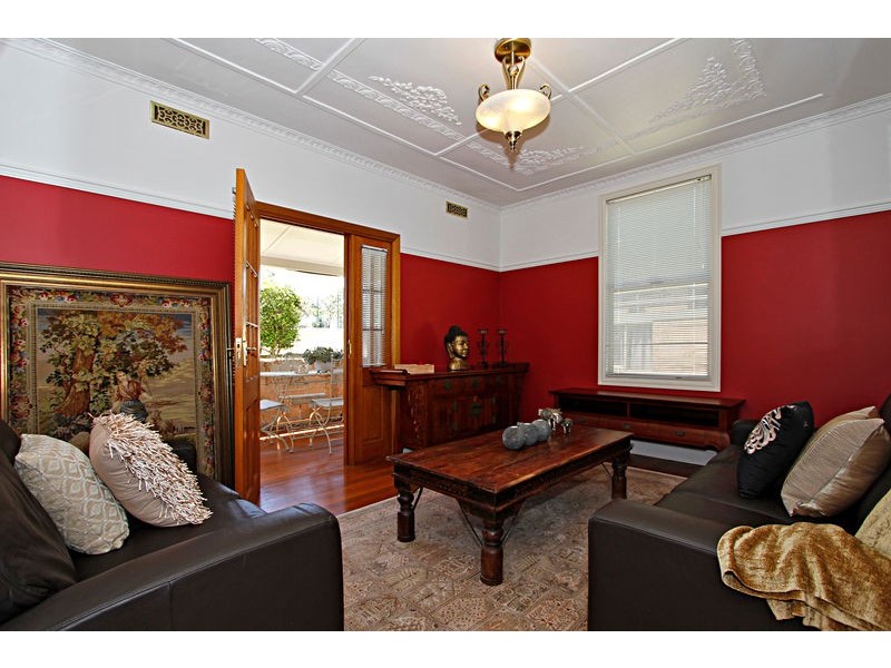 92 Evelyn Street, Sylvania NSW 2224