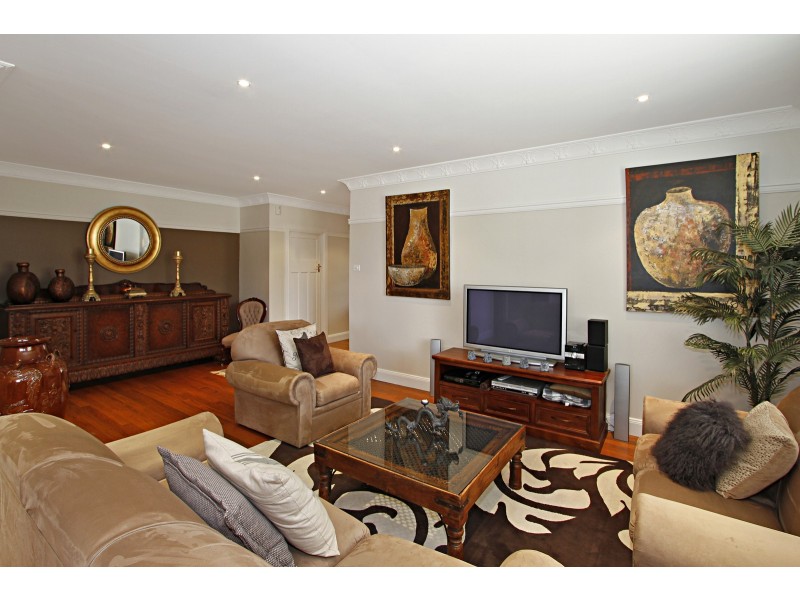 92 Evelyn Street, Sylvania NSW 2224