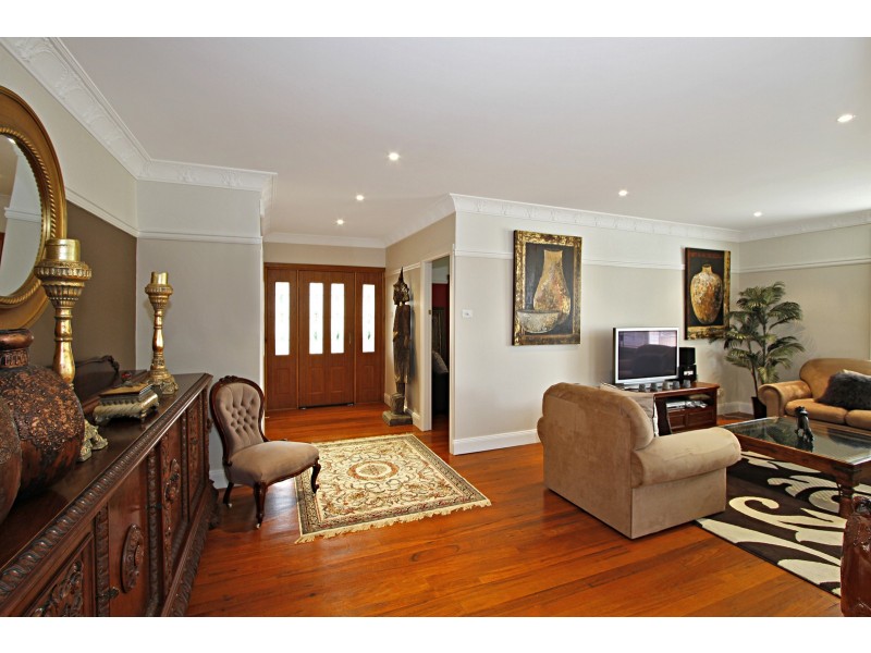 92 Evelyn Street, Sylvania NSW 2224