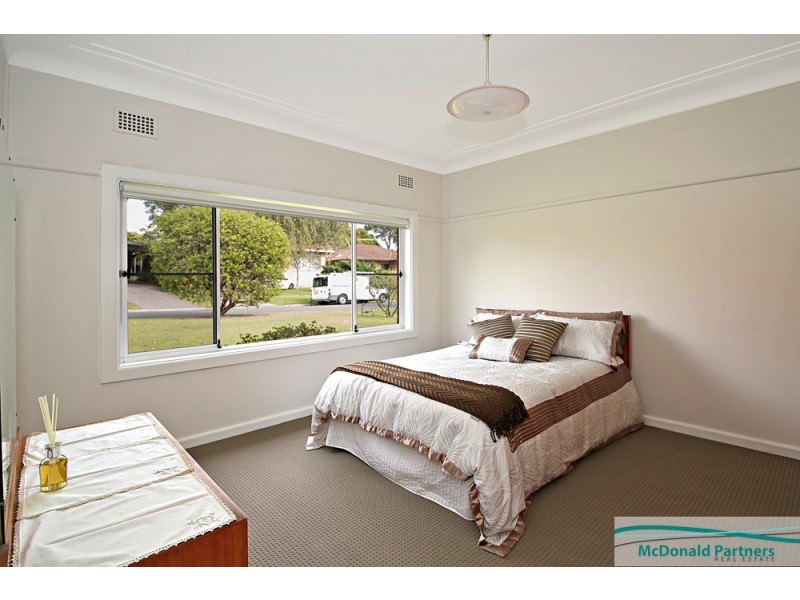 17 Humberstone Avenue, Gymea NSW 2227