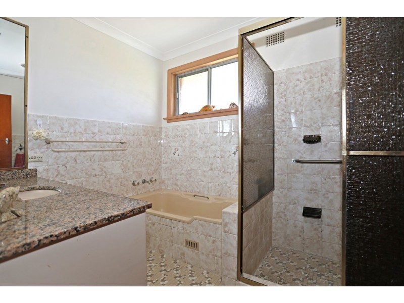 2 Calga Place, Sylvania NSW 2224