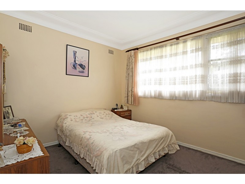 18 Erang Ave, Kirrawee NSW 2232