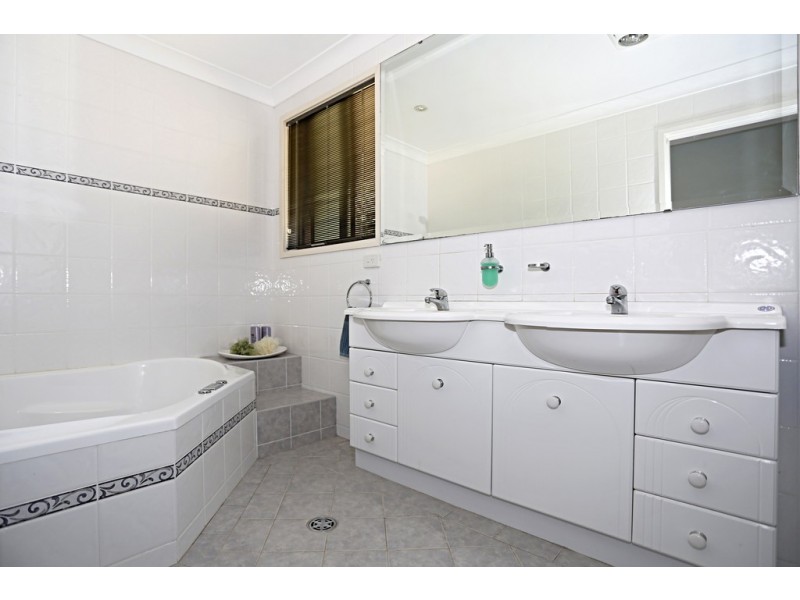 8 Inglebar Close, Bangor NSW 2234