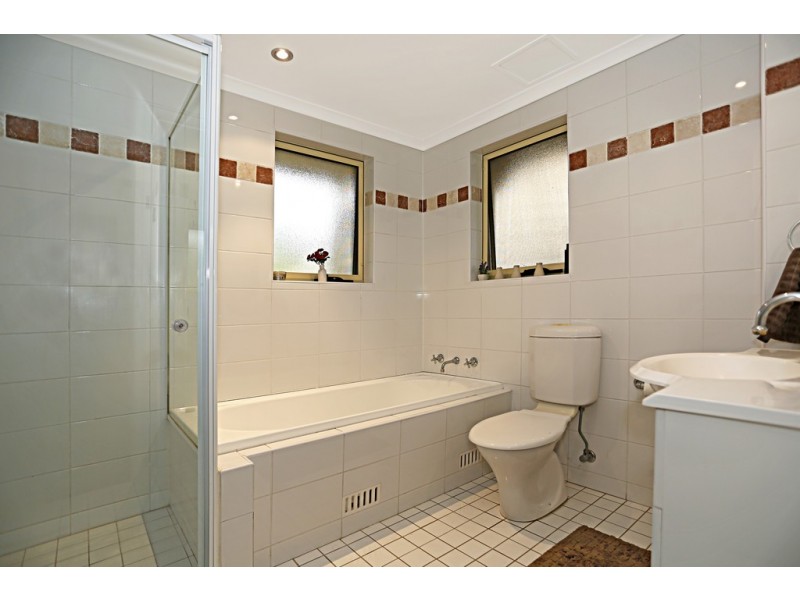 8/84 Glencoe Street, Sutherland NSW 2232