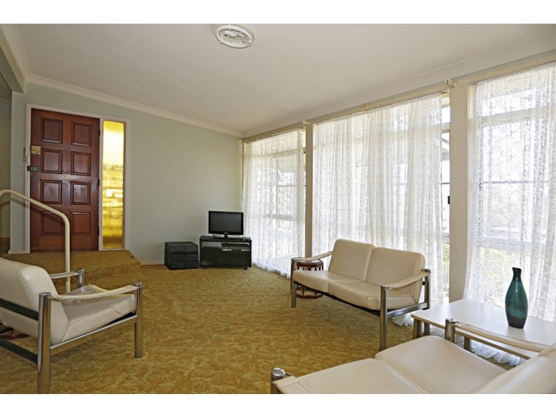 2 Ballar Ave, Gymea Bay NSW 2227