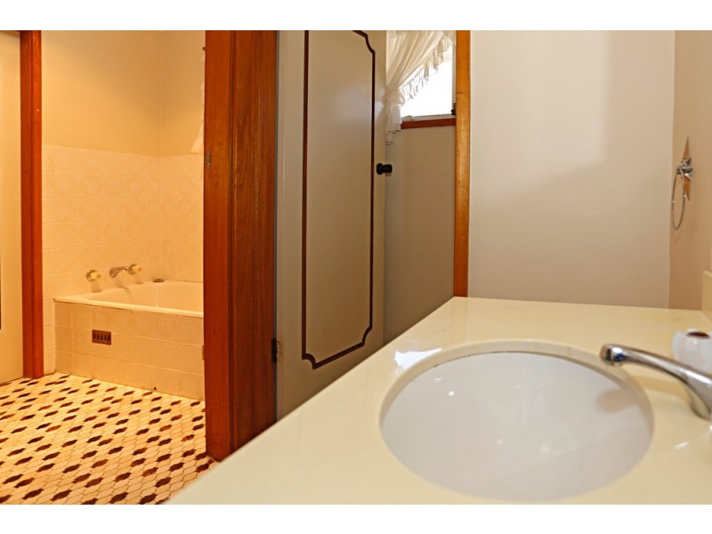 2/40-42 Hotham Road, Gymea NSW 2227