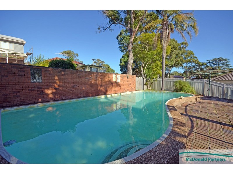 28 Humberstone Avenue, Gymea NSW 2227