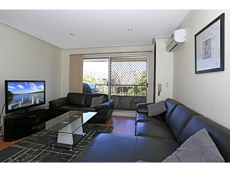 9/2-4 Curtis Street, Caringbah NSW 2229