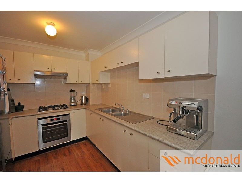 33/20 Leonay Street, Sutherland NSW 2232