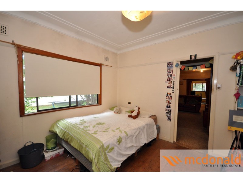 6 Bonnie View St, Gymea NSW 2227