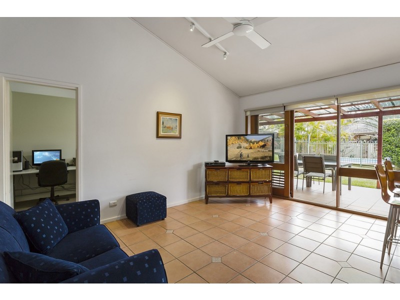 10 Tea Tree Place, Kirrawee NSW 2232