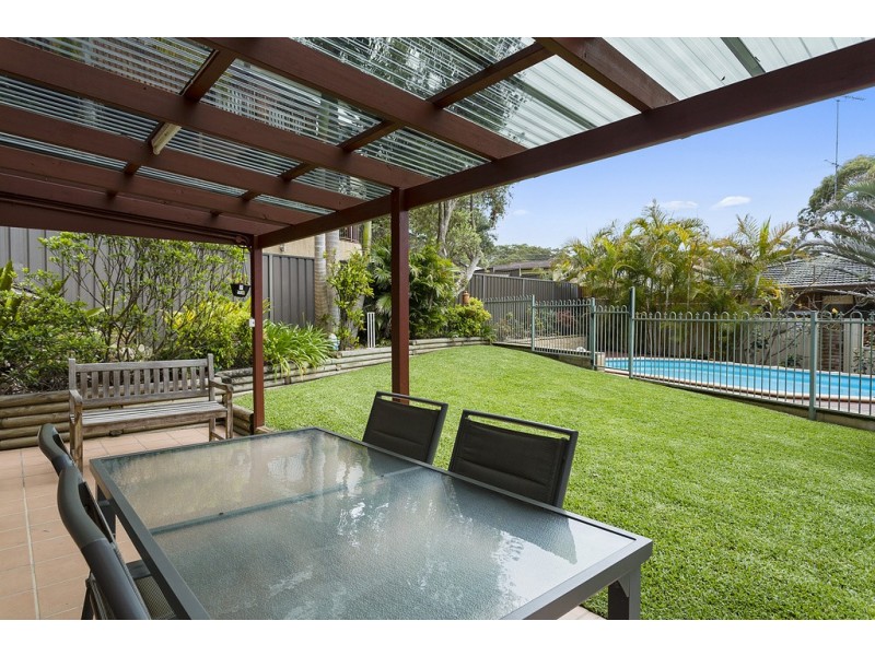 10 Tea Tree Place, Kirrawee NSW 2232