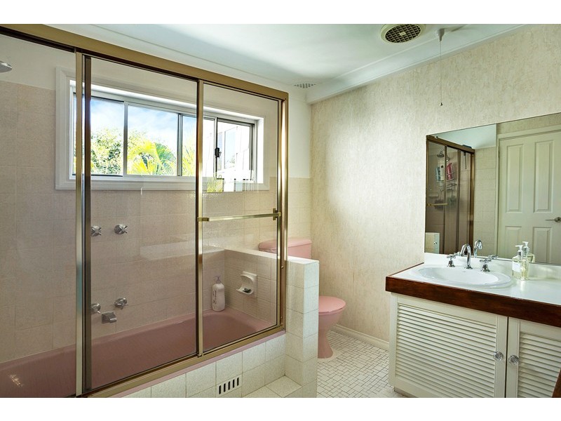 10 Ballar Avenue, Gymea Bay NSW 2227