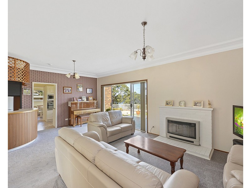 12 Warren Avenue, Grays Point NSW 2232