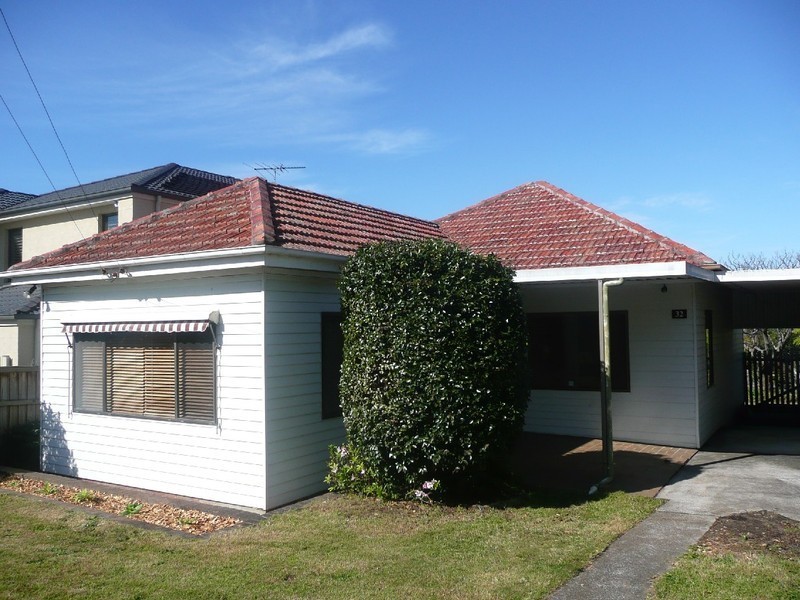 32 ABINGDON STREET, North Balgowlah NSW 2093