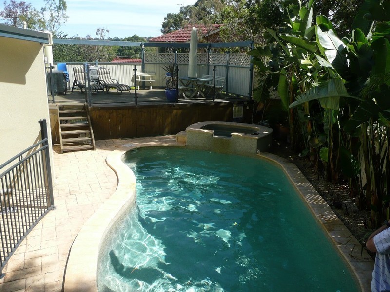 4 ABINGDON STREET, North Balgowlah NSW 2093