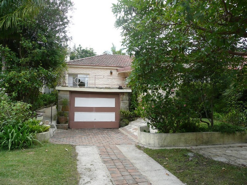 10 Woolgoogla Street, North Balgowlah NSW 2093