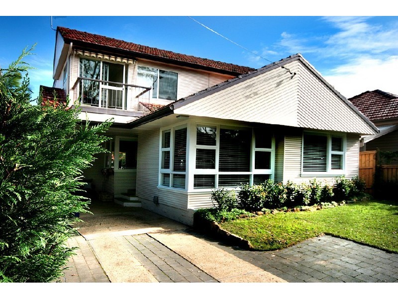 133 Upper Clontarf Street, Seaforth NSW 2092