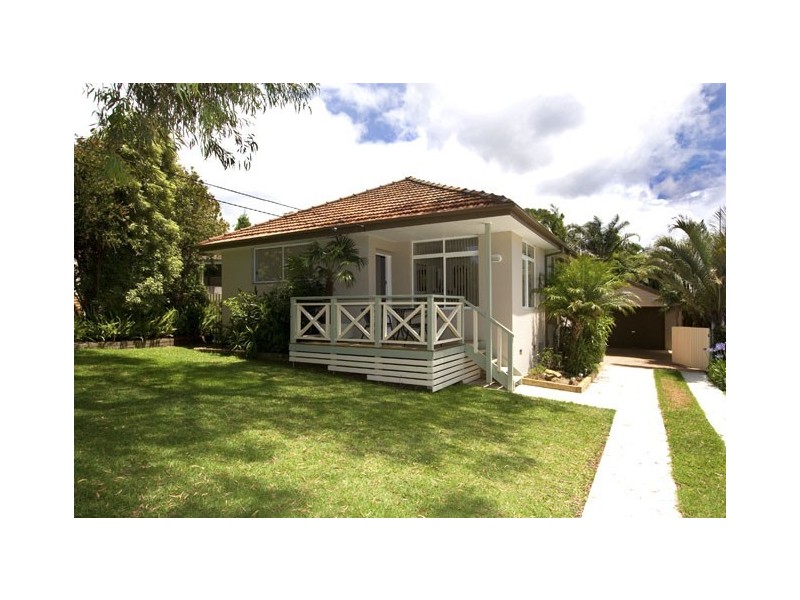 15 PHILLIP AVENUE, Seaforth NSW 2092