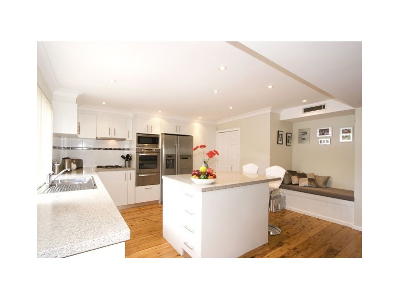 15 PHILLIP AVENUE, Seaforth NSW 2092