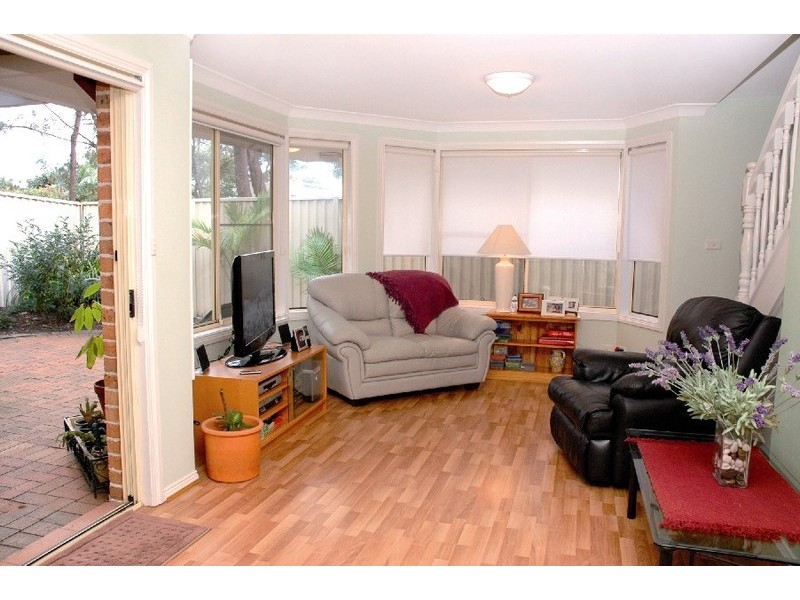 2/2c BURNT STREET, Seaforth NSW 2092