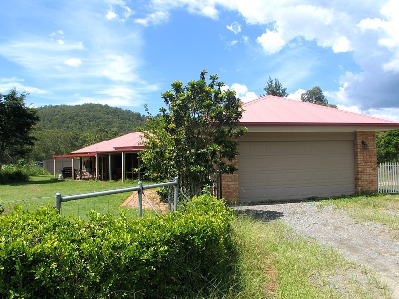 Mount Nathan QLD 4211