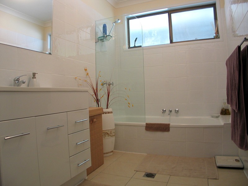 Worongary QLD 4213