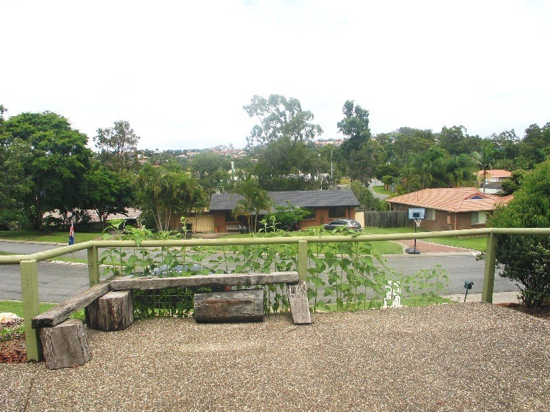 Highland Park QLD 4211