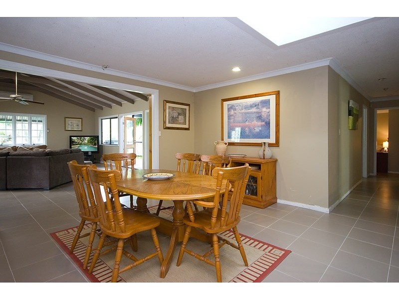 Gaven QLD 4211