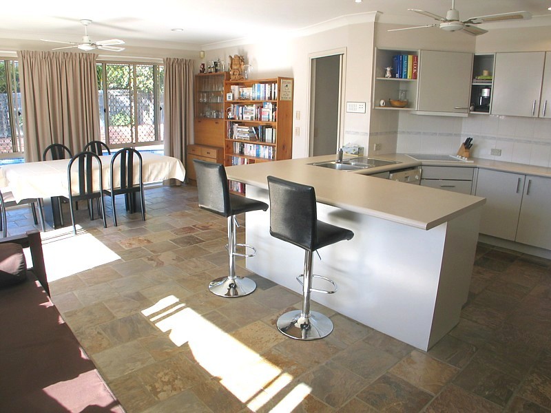 3 Elsemore Crt, Carrara QLD 4211