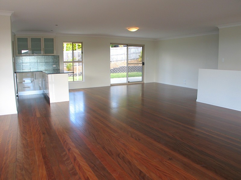 Highland Park QLD 4211