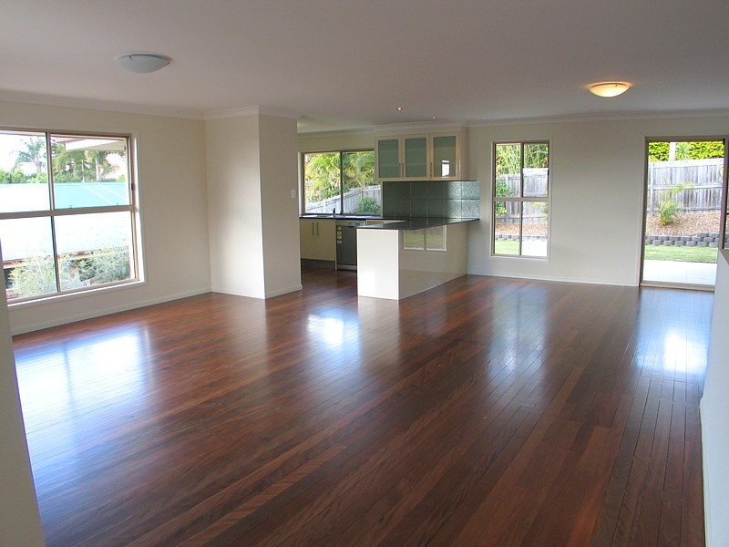 Highland Park QLD 4211