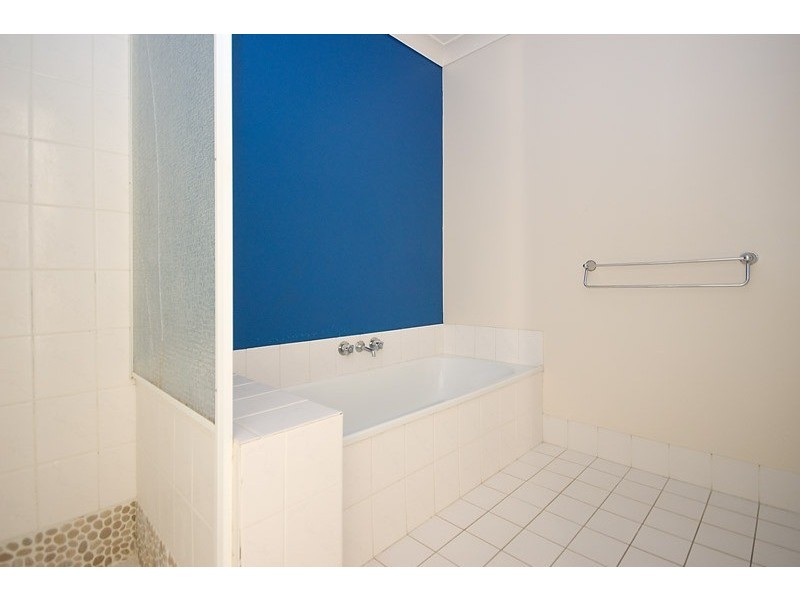 31/11 Waterford Court, Bundall QLD 4217