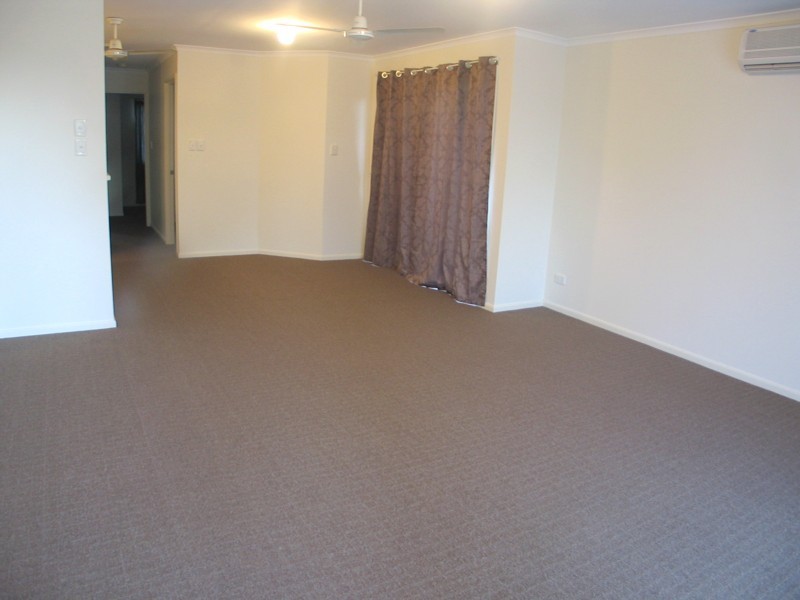 13 Bards Crt, Nerang QLD 4211