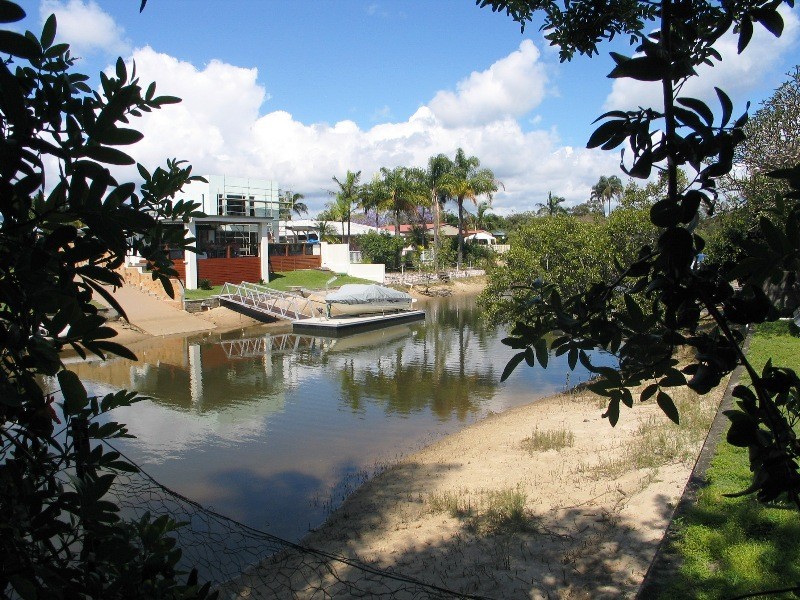 2 Ensenada Court, Broadbeach Waters QLD 4218