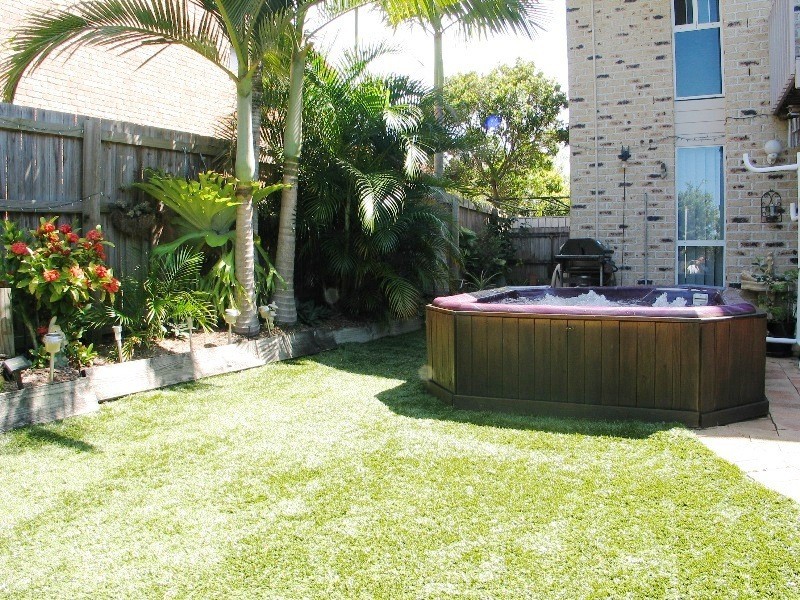 6/164 Alexander Drive, Highland Park QLD 4211