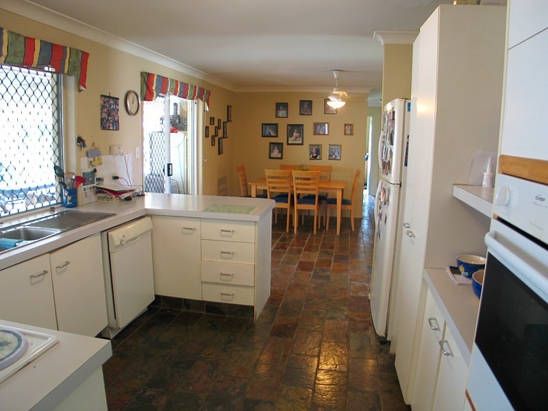 20 Bradstone Rd, Carrara QLD 4211