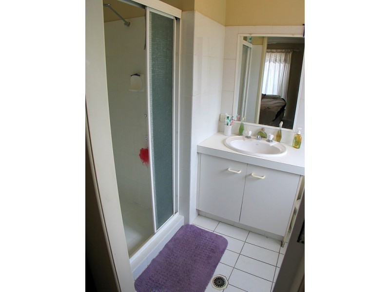 20 Bradstone Rd, Carrara QLD 4211