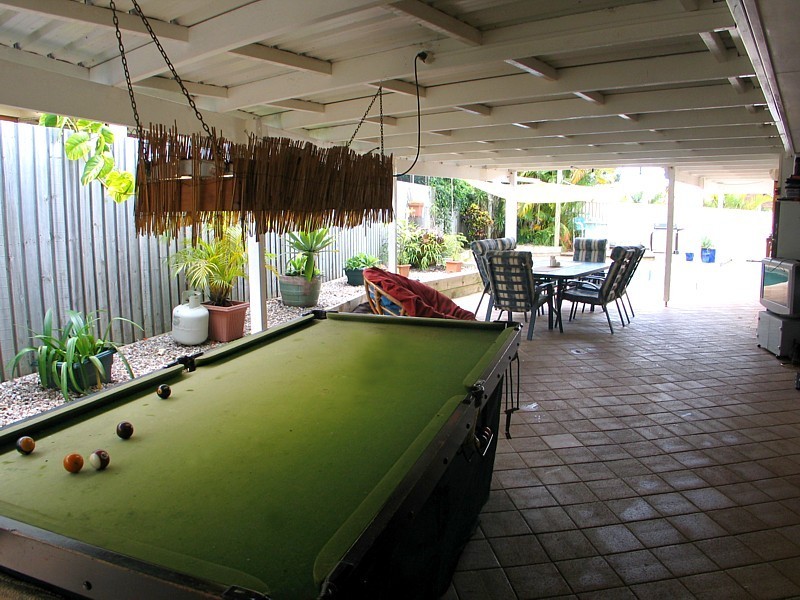 20 Bradstone Rd, Carrara QLD 4211