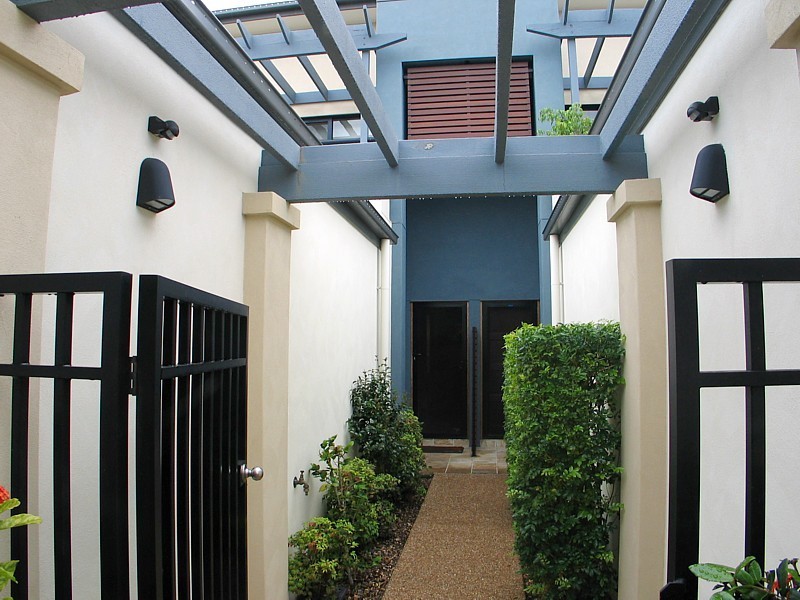 1051/1 The Cove, The Cove Cr, Carrara QLD 4211