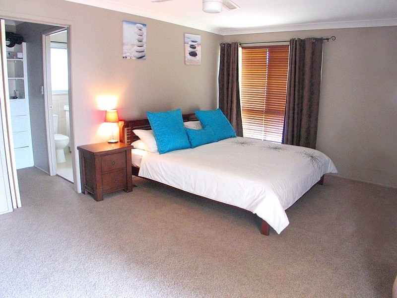 23 Murev Way, Carrara QLD 4211