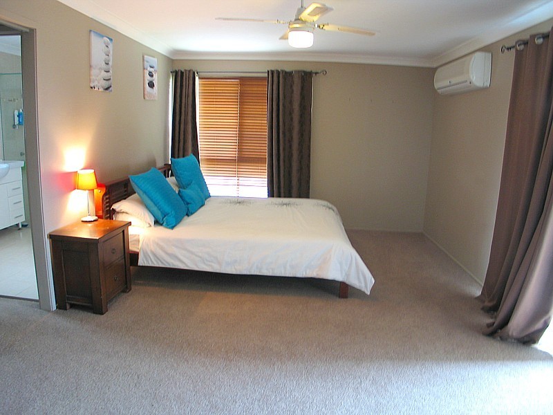 23 Murev Way, Carrara QLD 4211