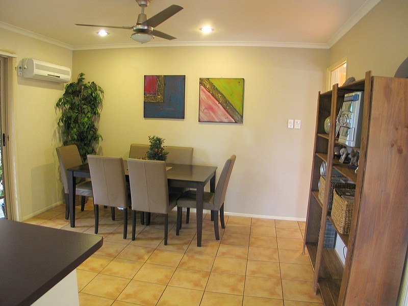 4 Glenn Crt, Worongary QLD 4213