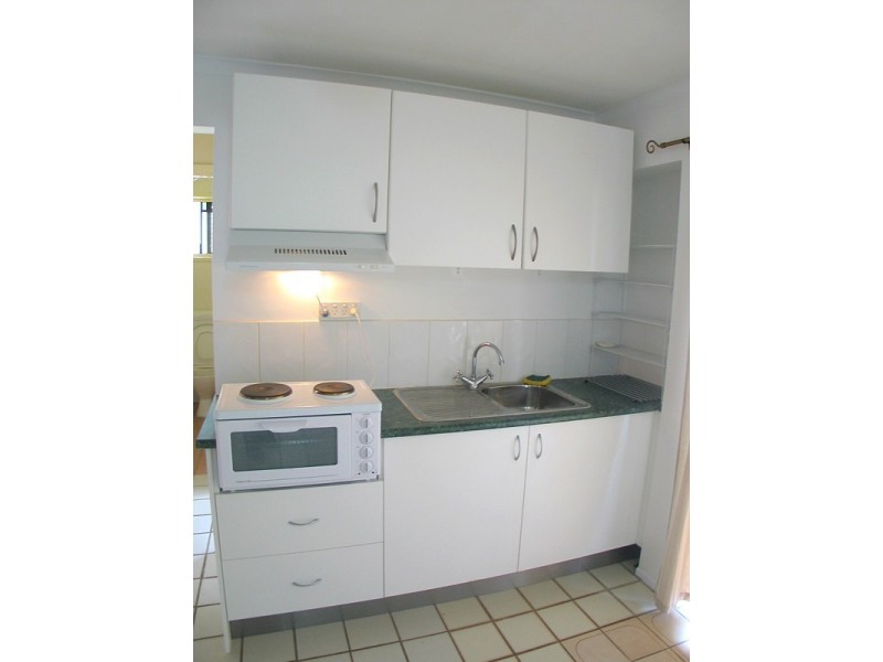 1 Marble Drive, Carrara QLD 4211