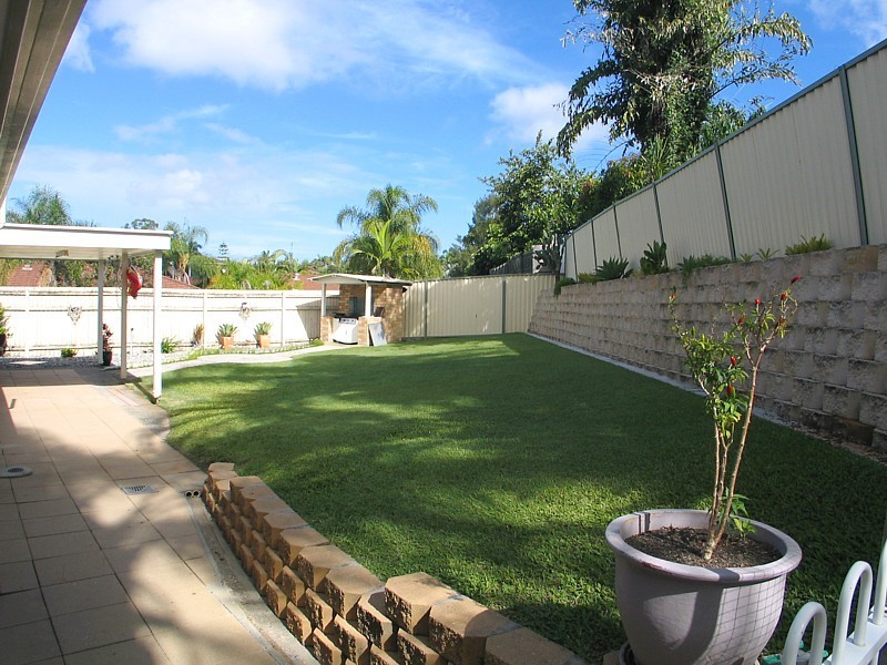 6 Kenley Ct, Carrara QLD 4211
