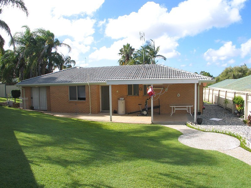 6 Kenley Ct, Carrara QLD 4211