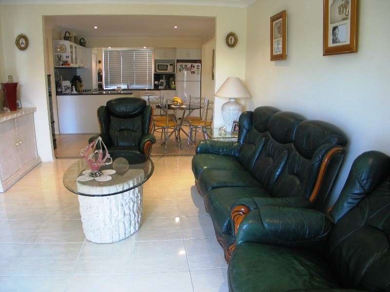 6 Kenley Ct, Carrara QLD 4211