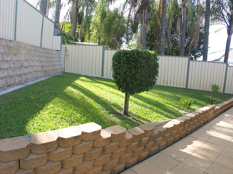 6 Kenley Ct, Carrara QLD 4211